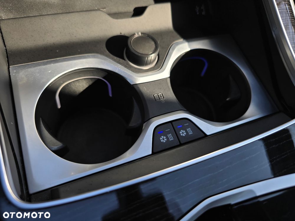 BMW X5 xDrive40d mHEV - 23