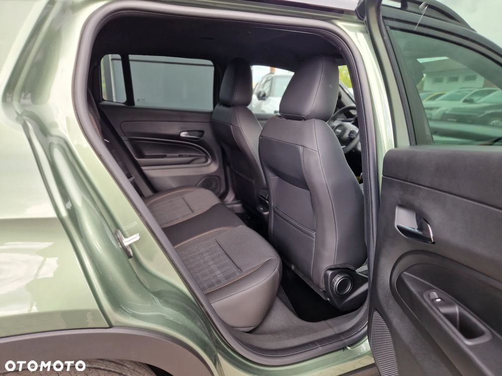 Jeep Avenger 1.2 T3 mHEV 85th Anniversary 4xe eDCT6 - 13