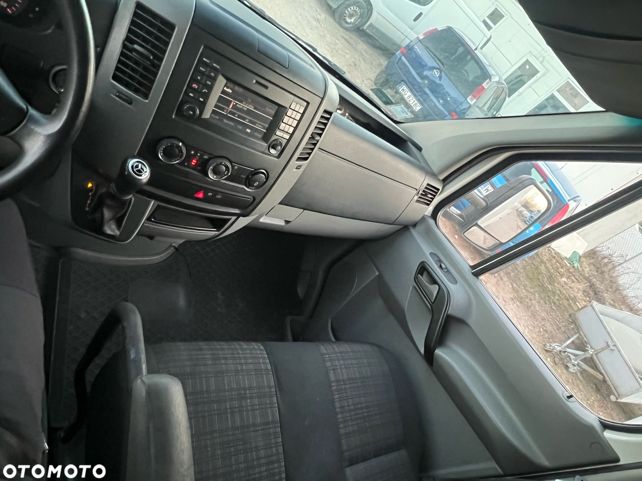 Mercedes-Benz Sprinter - 8
