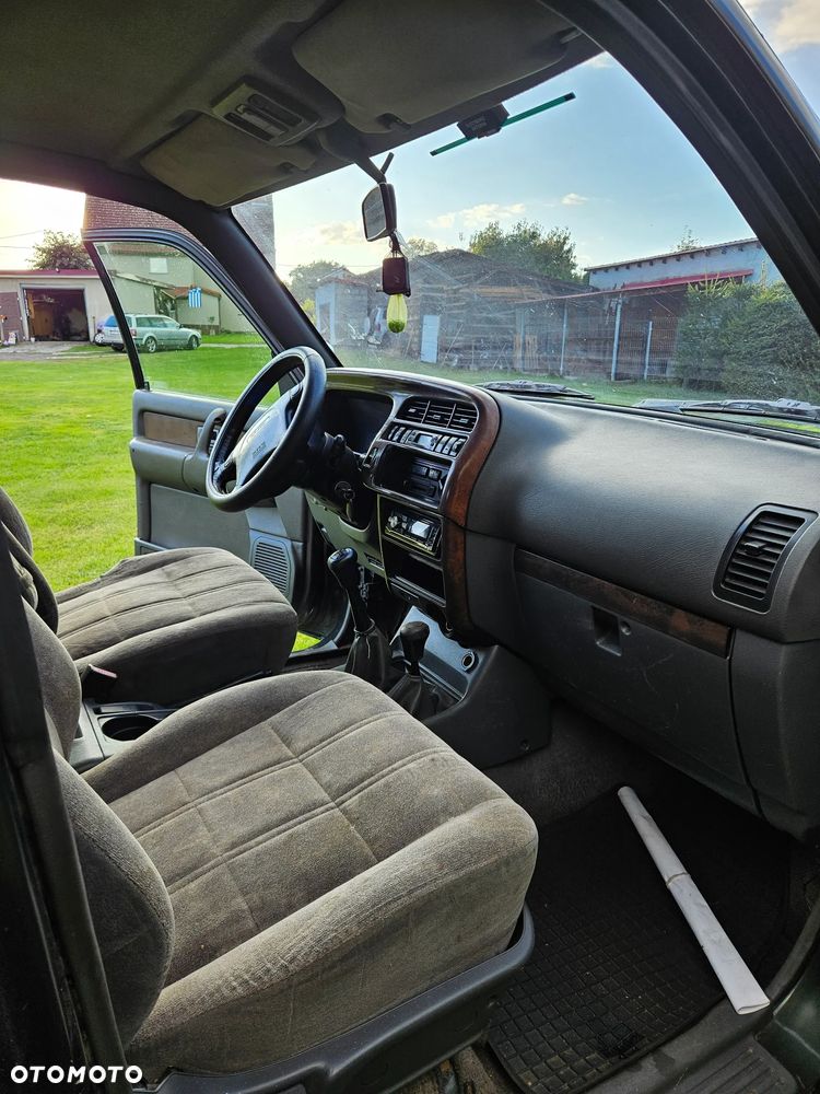 Isuzu Trooper - 4