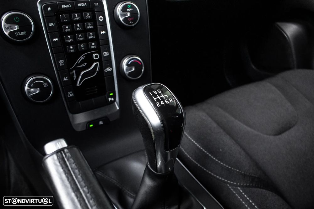 Volvo V40 D2 Kinetic - 18