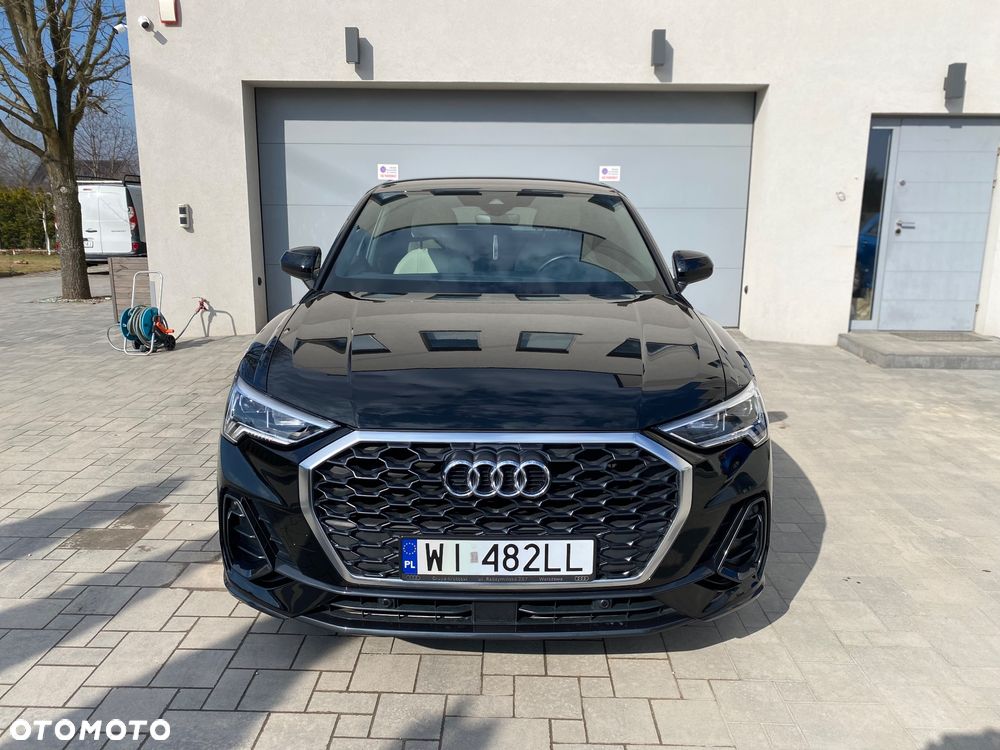 Audi Q3 - 1