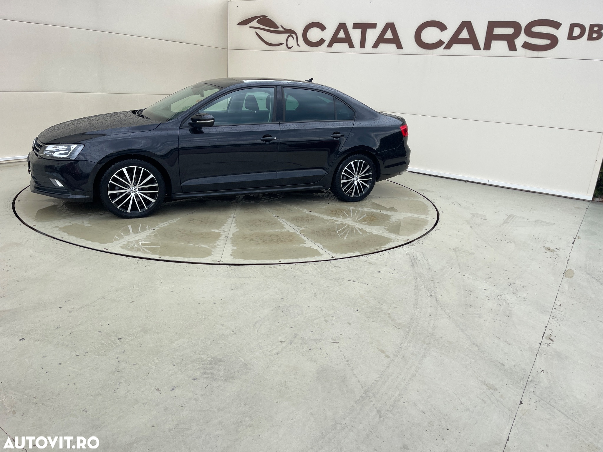 Volkswagen Jetta - 6