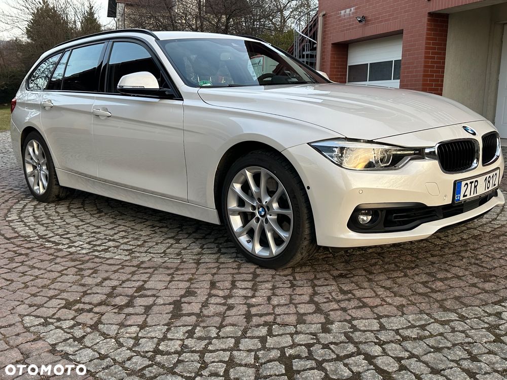 BMW Seria 3 335d Touring xDrive Luxury Line - 24