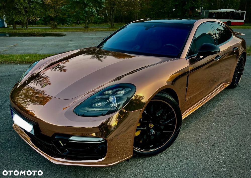 Porsche Panamera - 1