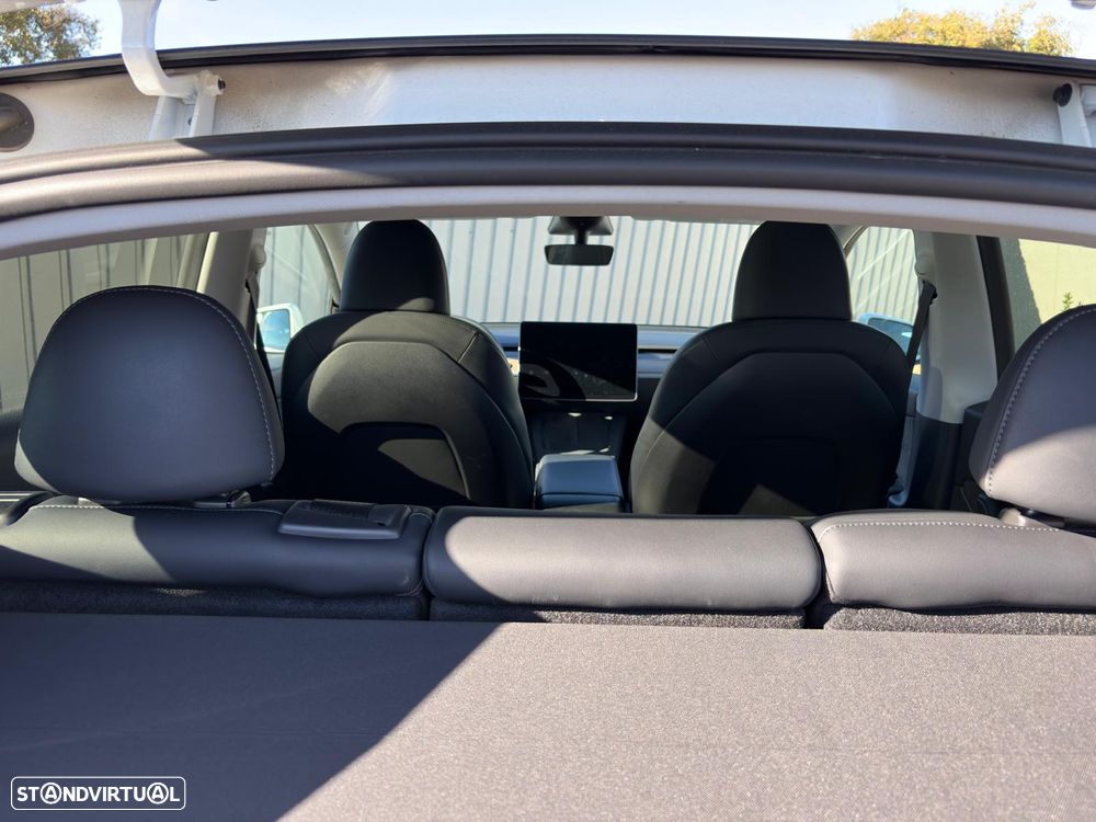 Tesla Model Y Long Range Dual Motor AWD - 20