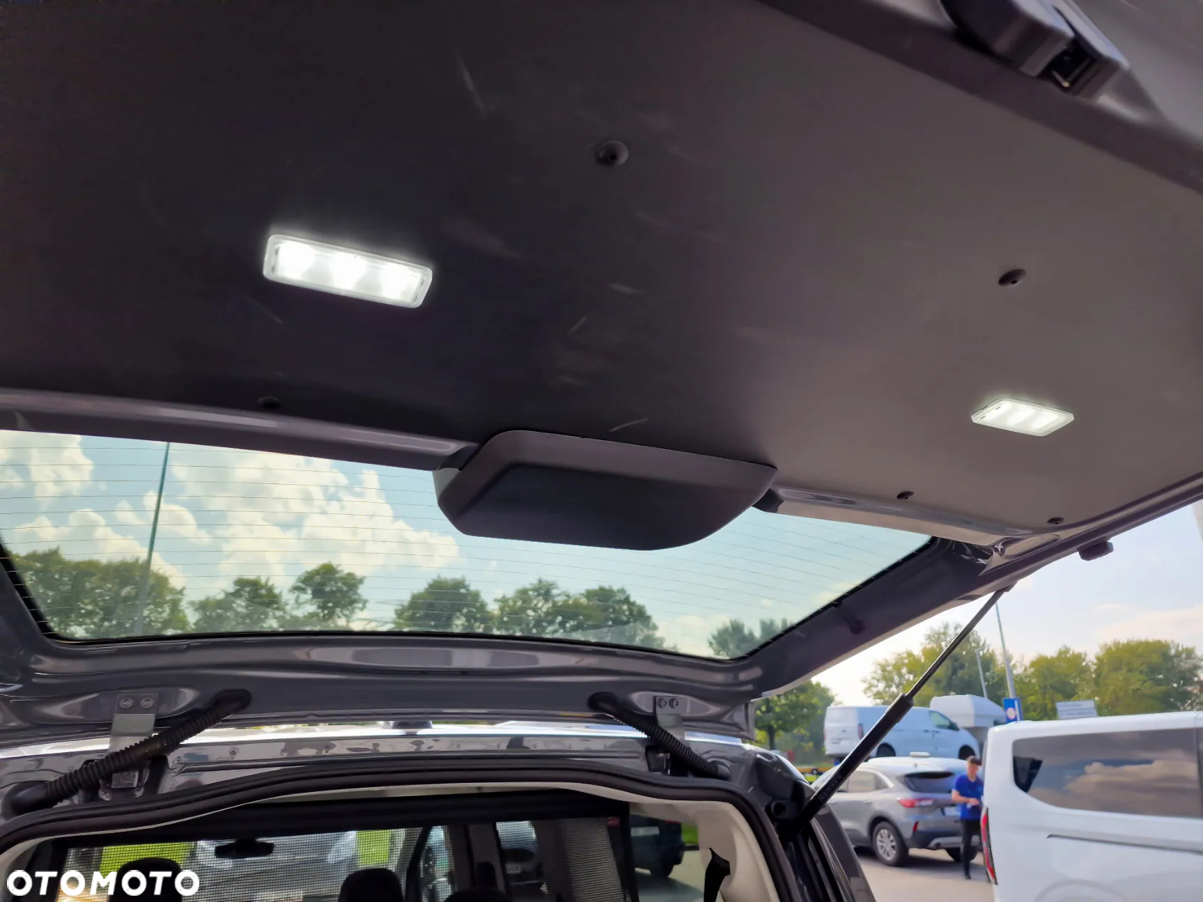 Ford Tourneo Connect Grand 2.0 EcoBlue Active - 26