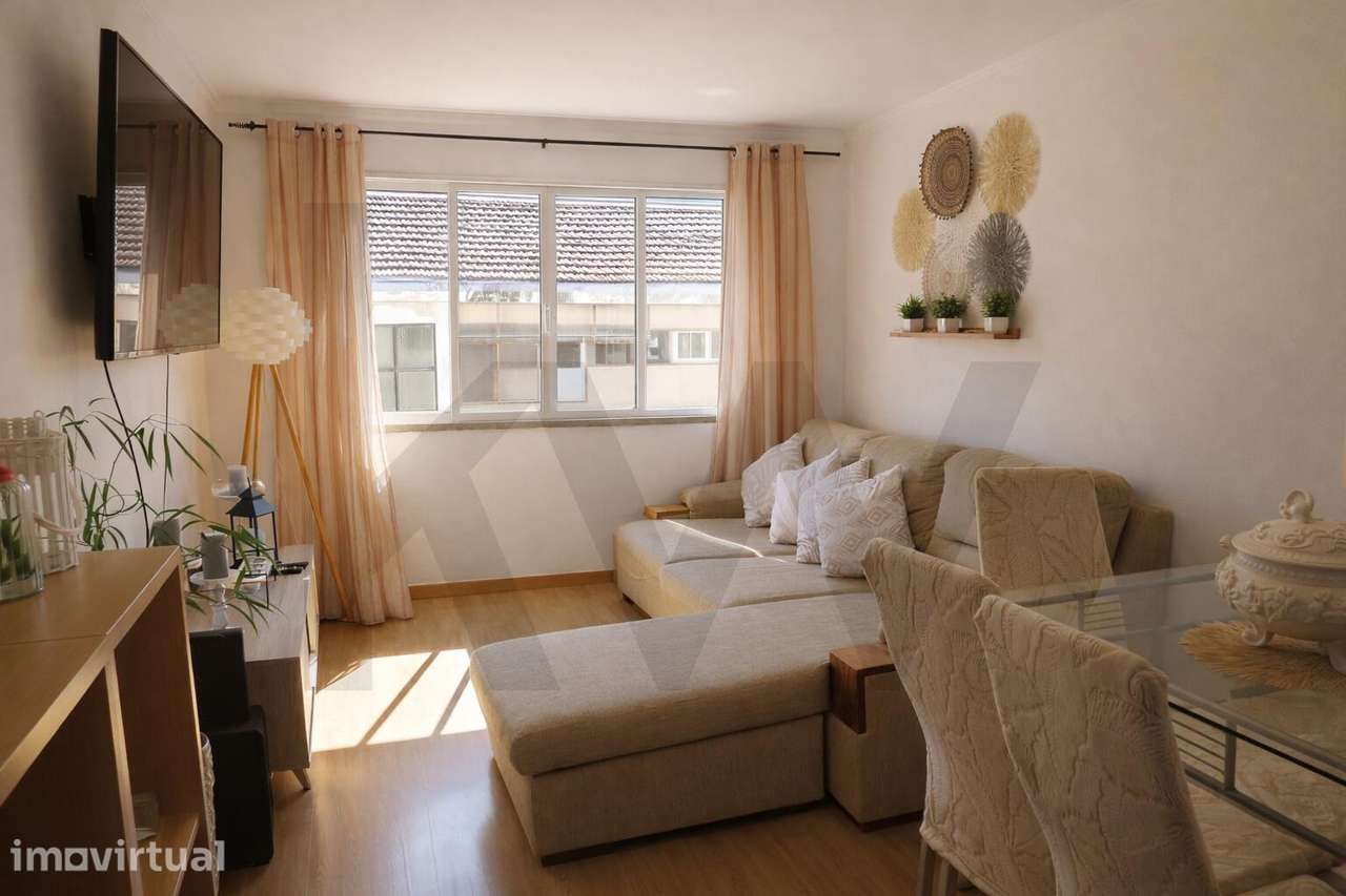 Apartamento T1 transformado em T2 - Renovado - Alto Seixalinho - Barre - Grande imagem: 2/16
