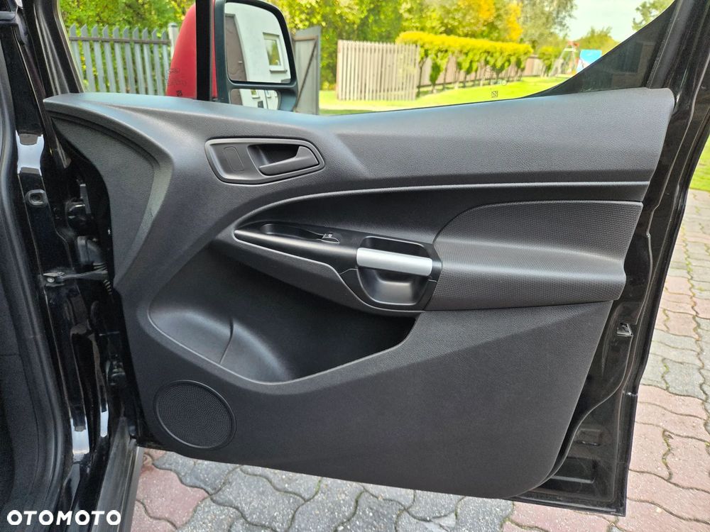 Ford Tourneo Connect - 30