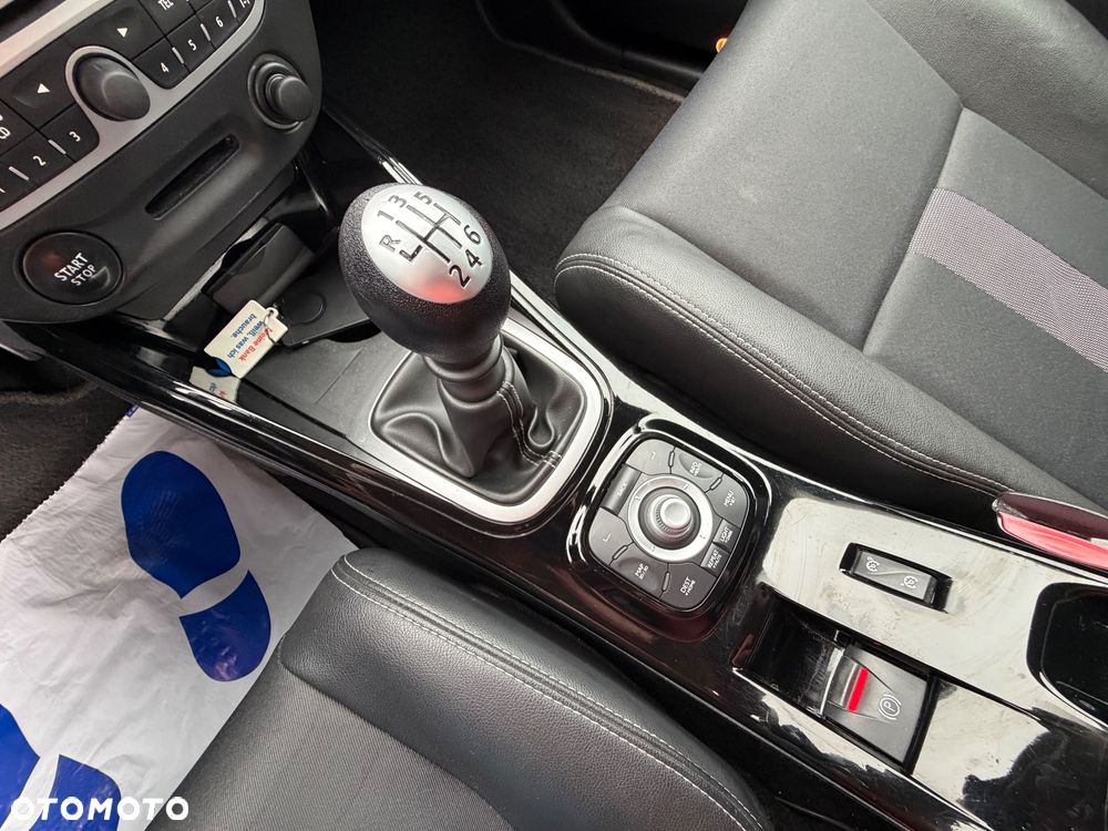 Renault Megane TCe 130 Bose Edition - 37