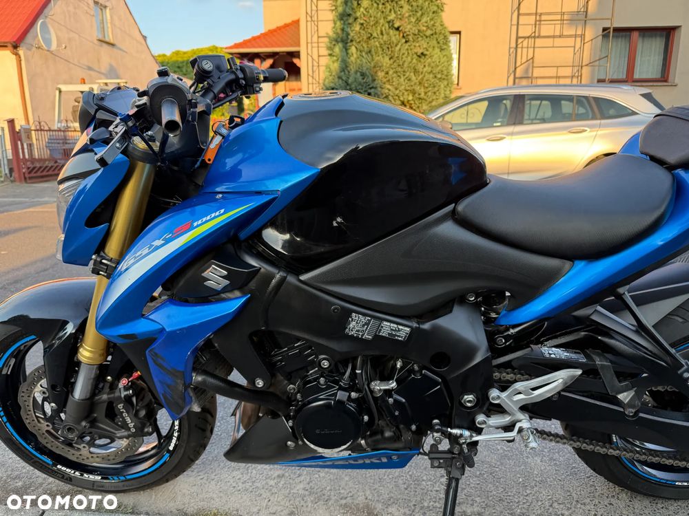 Suzuki GSX 1000 - 16