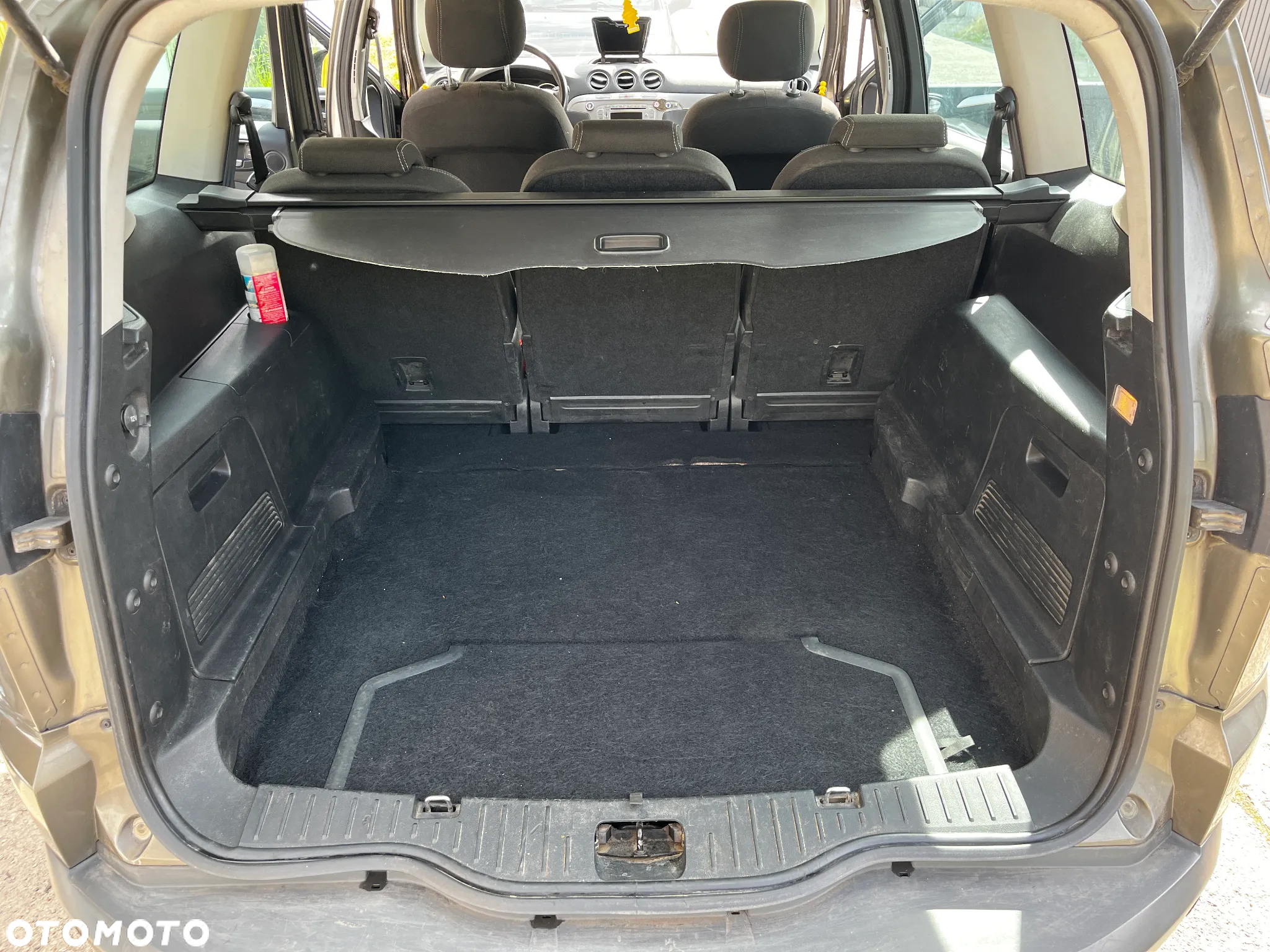 Ford S-Max - 10