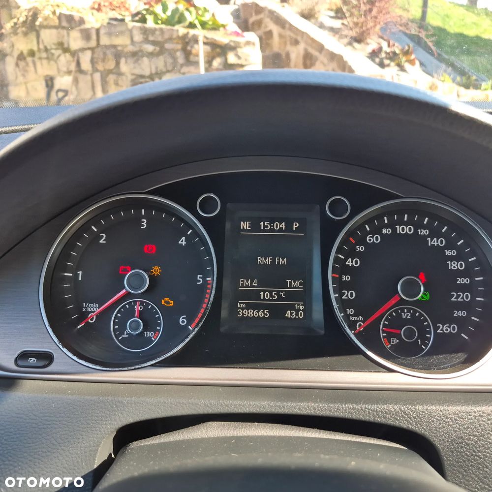 Volkswagen Passat 2.0 TDI Highline DSG - 5