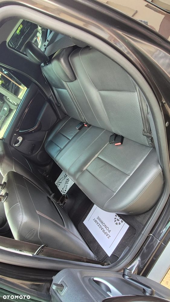 Dacia Duster 1.6 16V 4x4 Prestige - 24