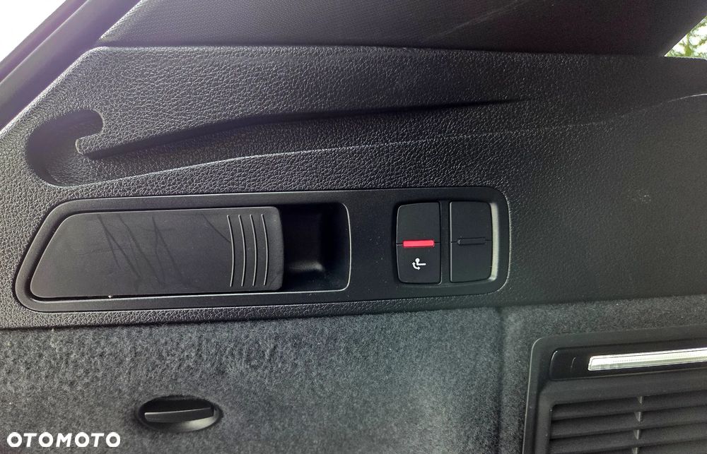 Audi Q5 55 TFSIe quattro S tronic S line - 40