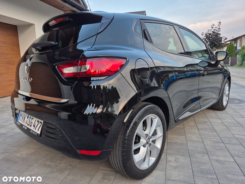 Renault Clio 1.2 16V 75 LIMITED - 27