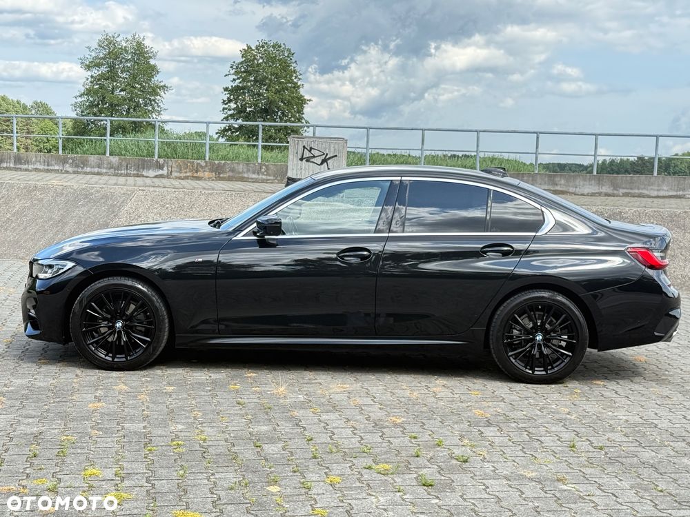 BMW Seria 3 320d xDrive Sport Line Shadow sport - 8