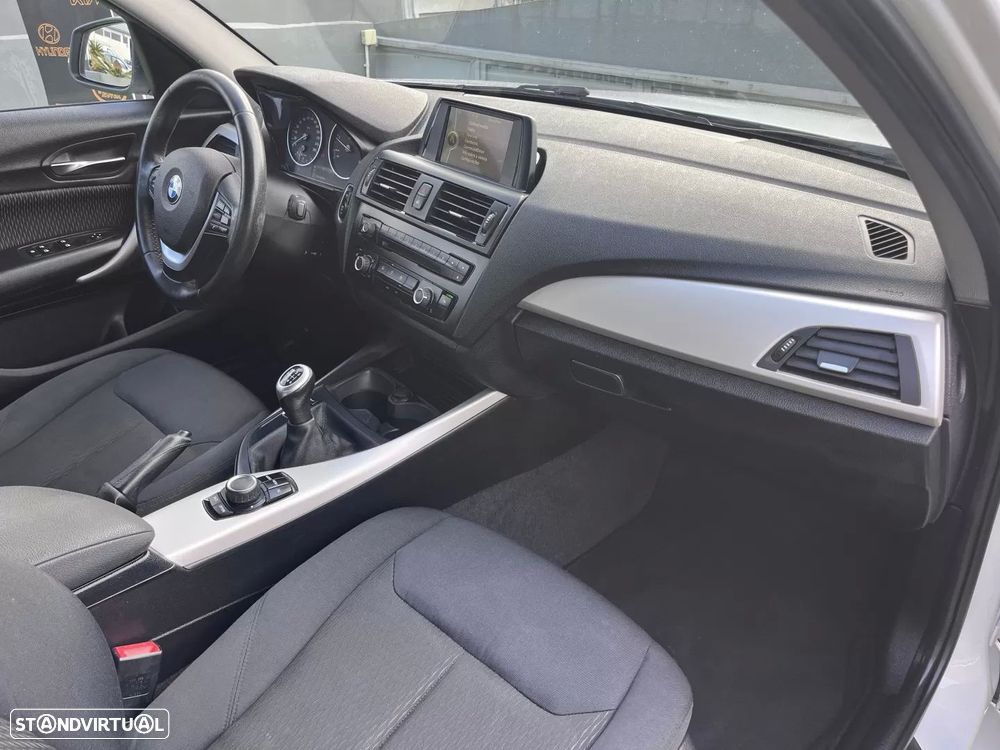 BMW 116 d Sport Line - 53