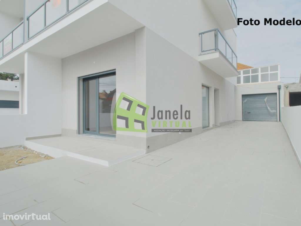 Moradia Geminada T3 - Em Construção na Quinta do Conde - Grande imagem: 2/23