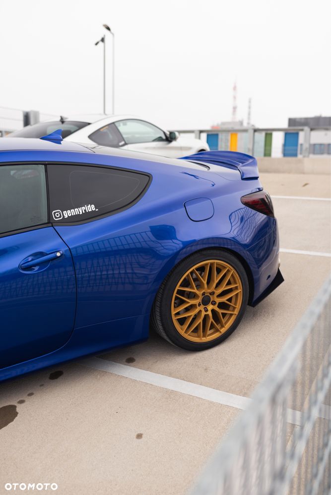 Hyundai Genesis Coupe - 4