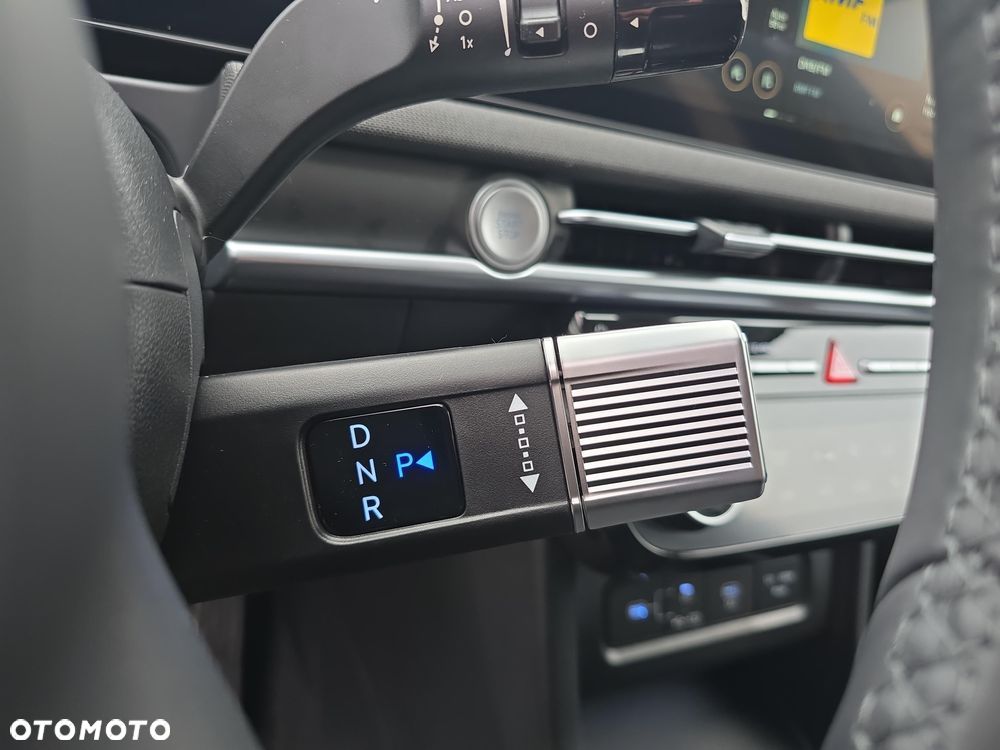 Hyundai Tucson 1.6 T-GDi HEV Executive 2WD - 17