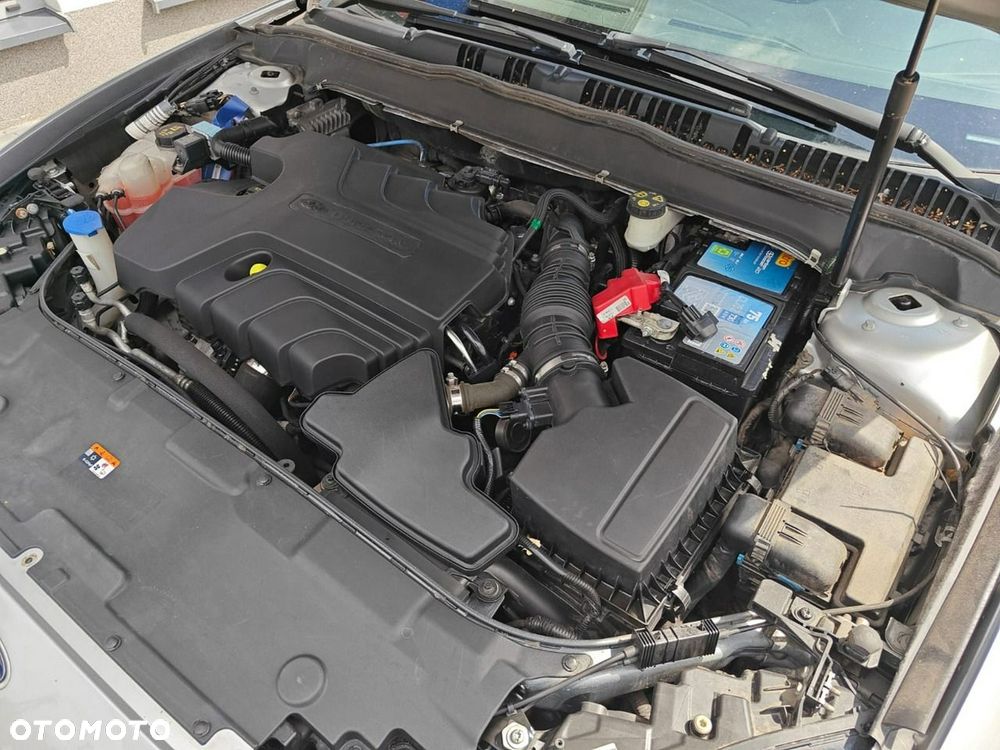 Ford Mondeo - 22
