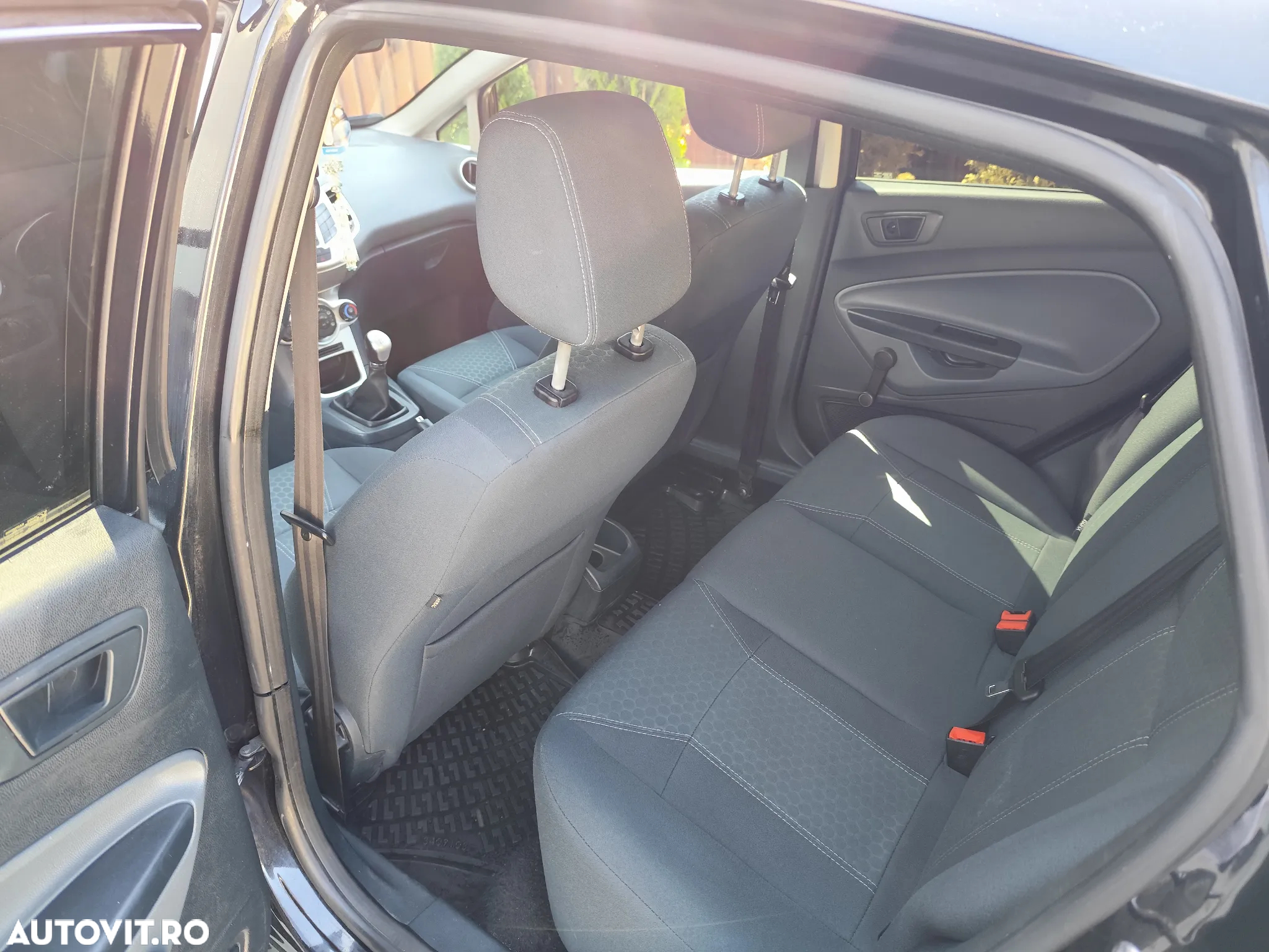 Ford Fiesta 1.4 TDCI Titanium - 9