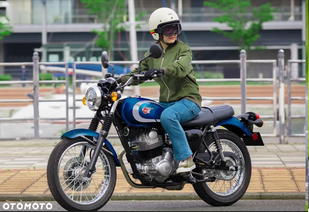 Kawasaki Inny - 12