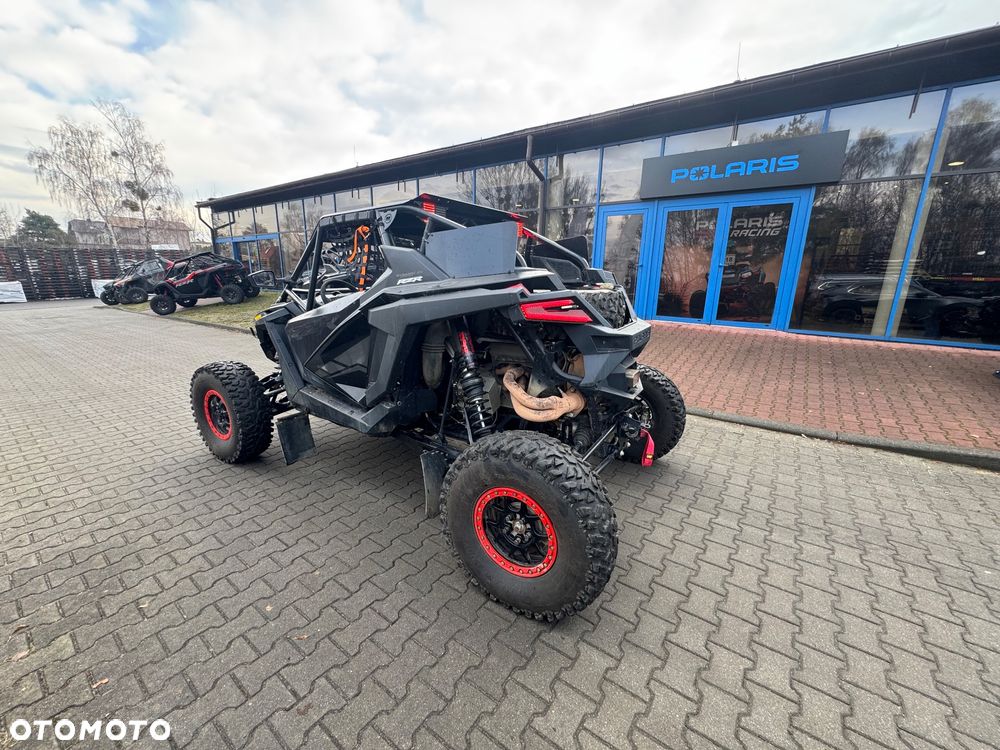 Polaris RZR - 8