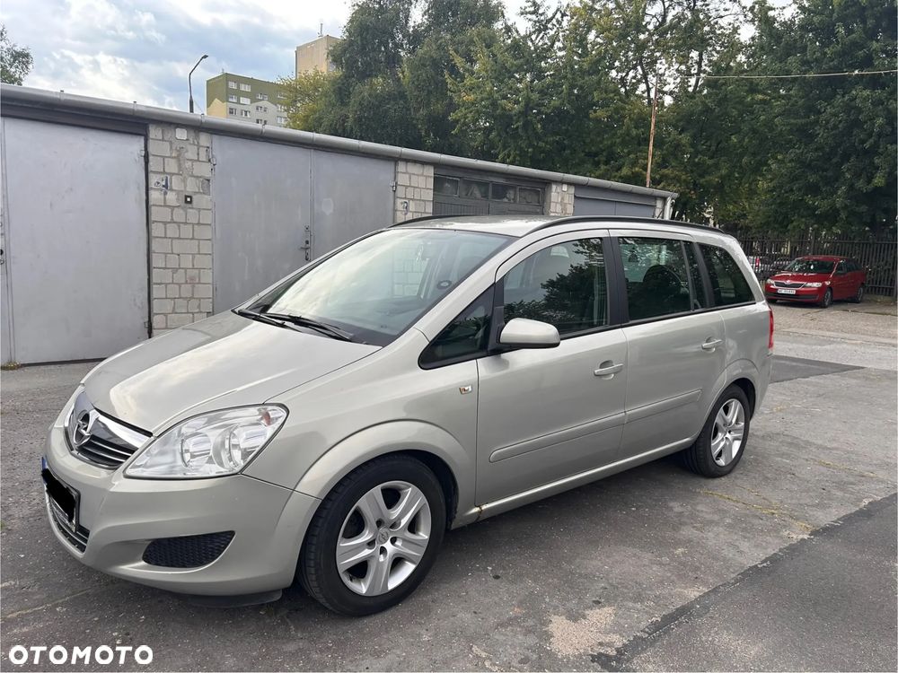 Opel Zafira - 13