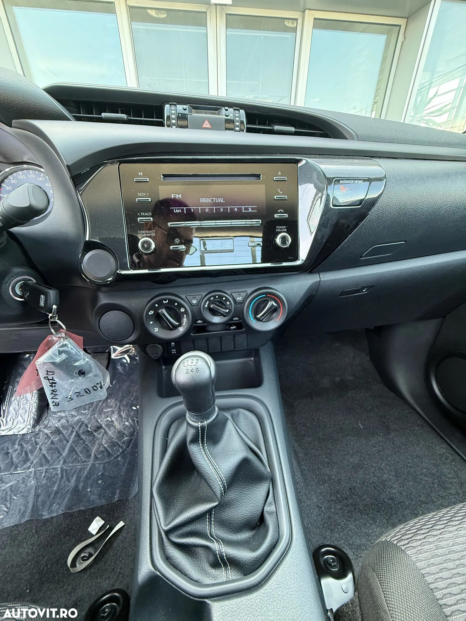 Toyota Hilux - 4