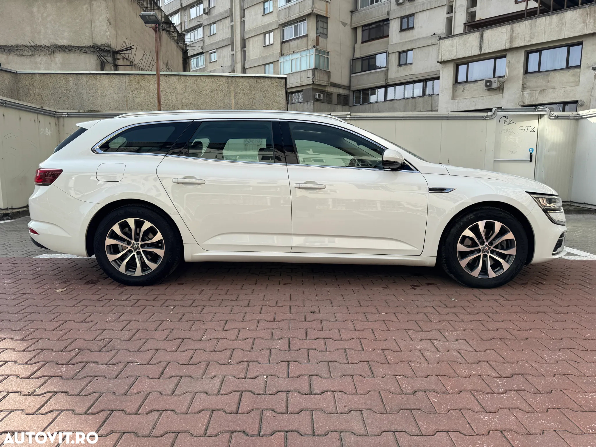 Renault Talisman Grandtour BLUE dCi 160 EDC INTENS - 8