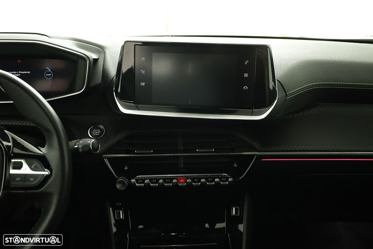 Peugeot e-2008 50 kWh GT - 10