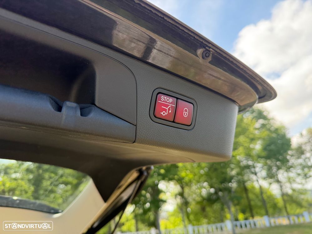 Mercedes-Benz GLC 300 e 4Matic - 12