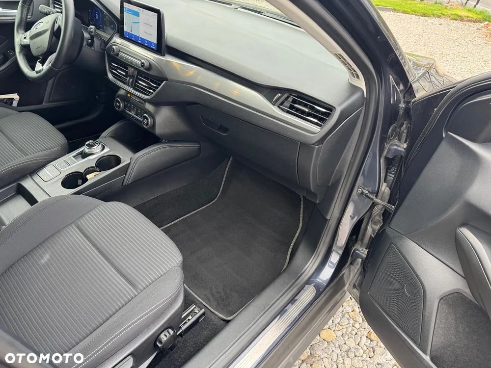 Ford Focus 1.5 EcoBlue Start-Stopp-System COOL&CONNECT DESIGN - 19