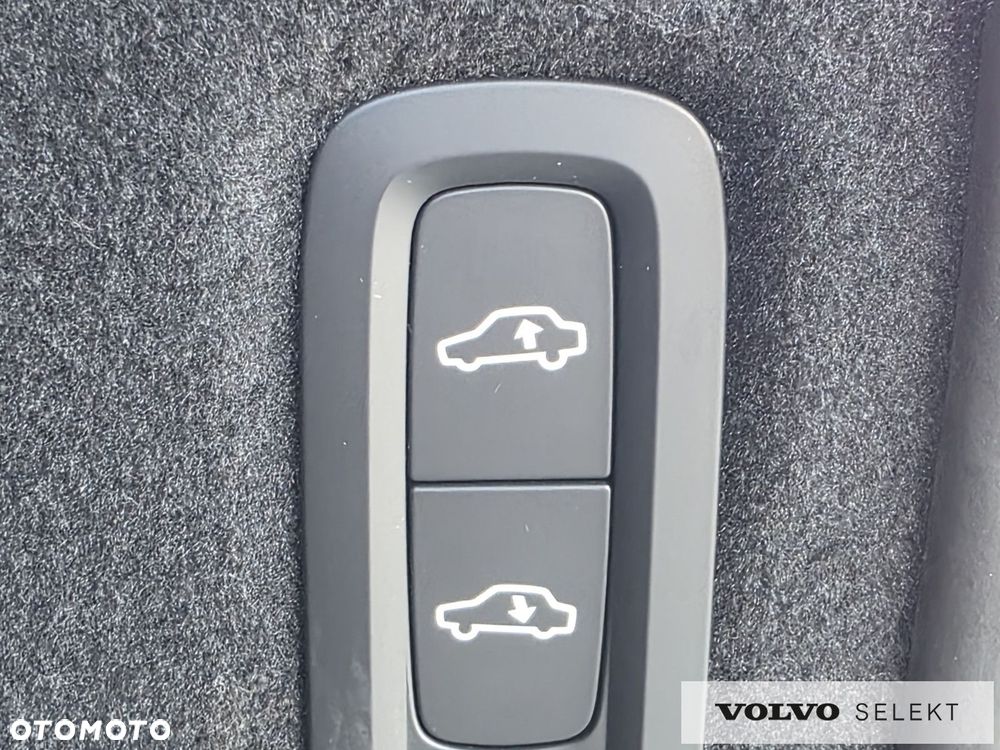 Volvo XC 90 - 21