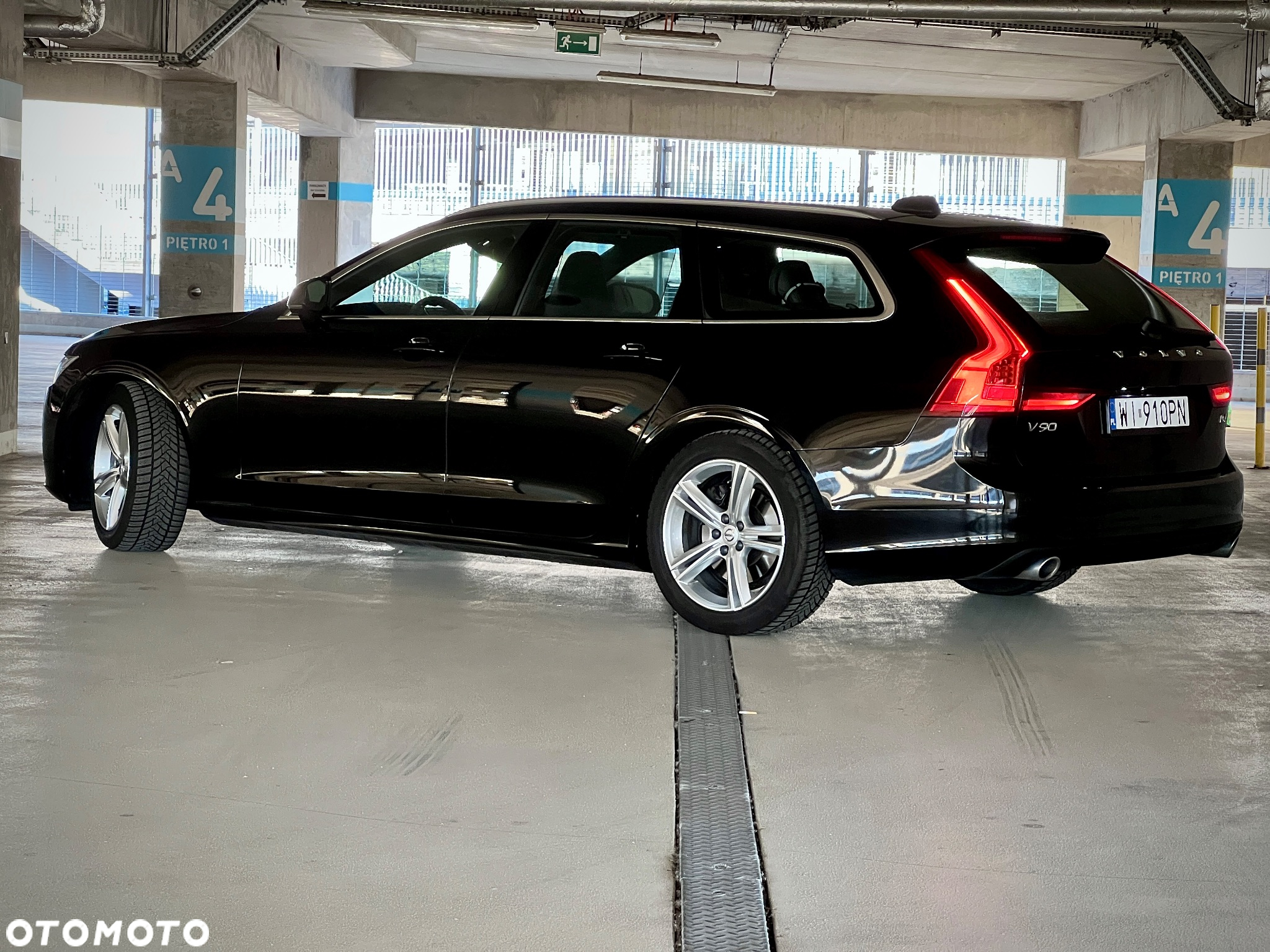 Volvo V90 D4 AWD Geartronic Inscription - 5