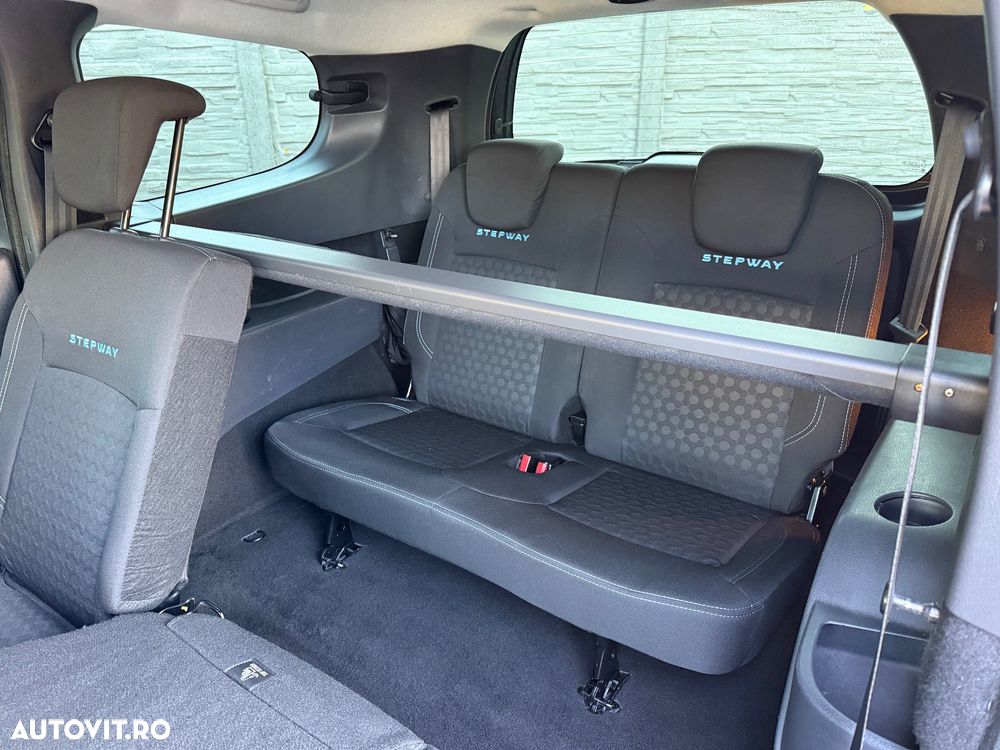 Dacia Lodgy 1.5 dCi Stepway - 11