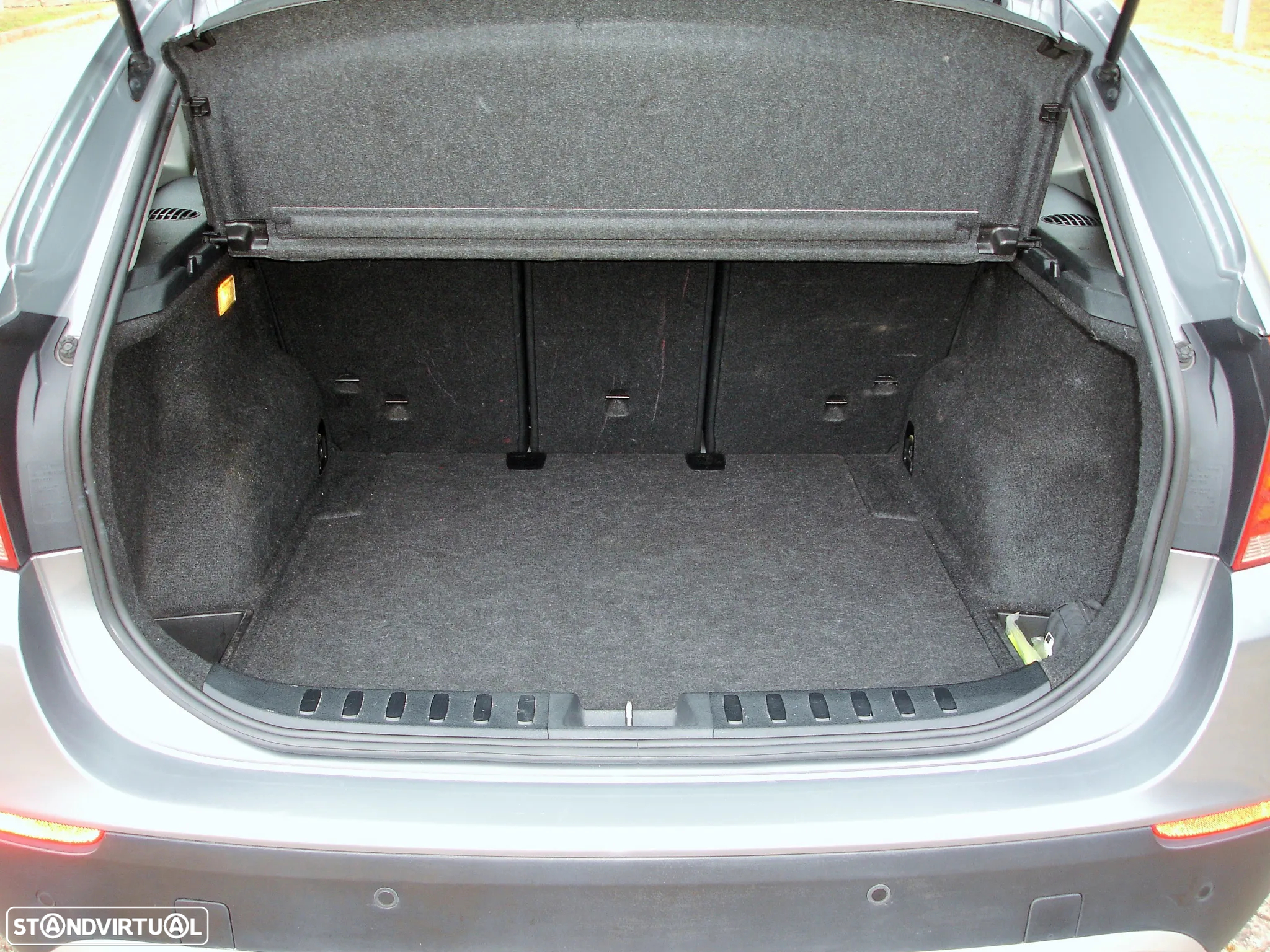 BMW X1 18 d sDrive Auto - 28