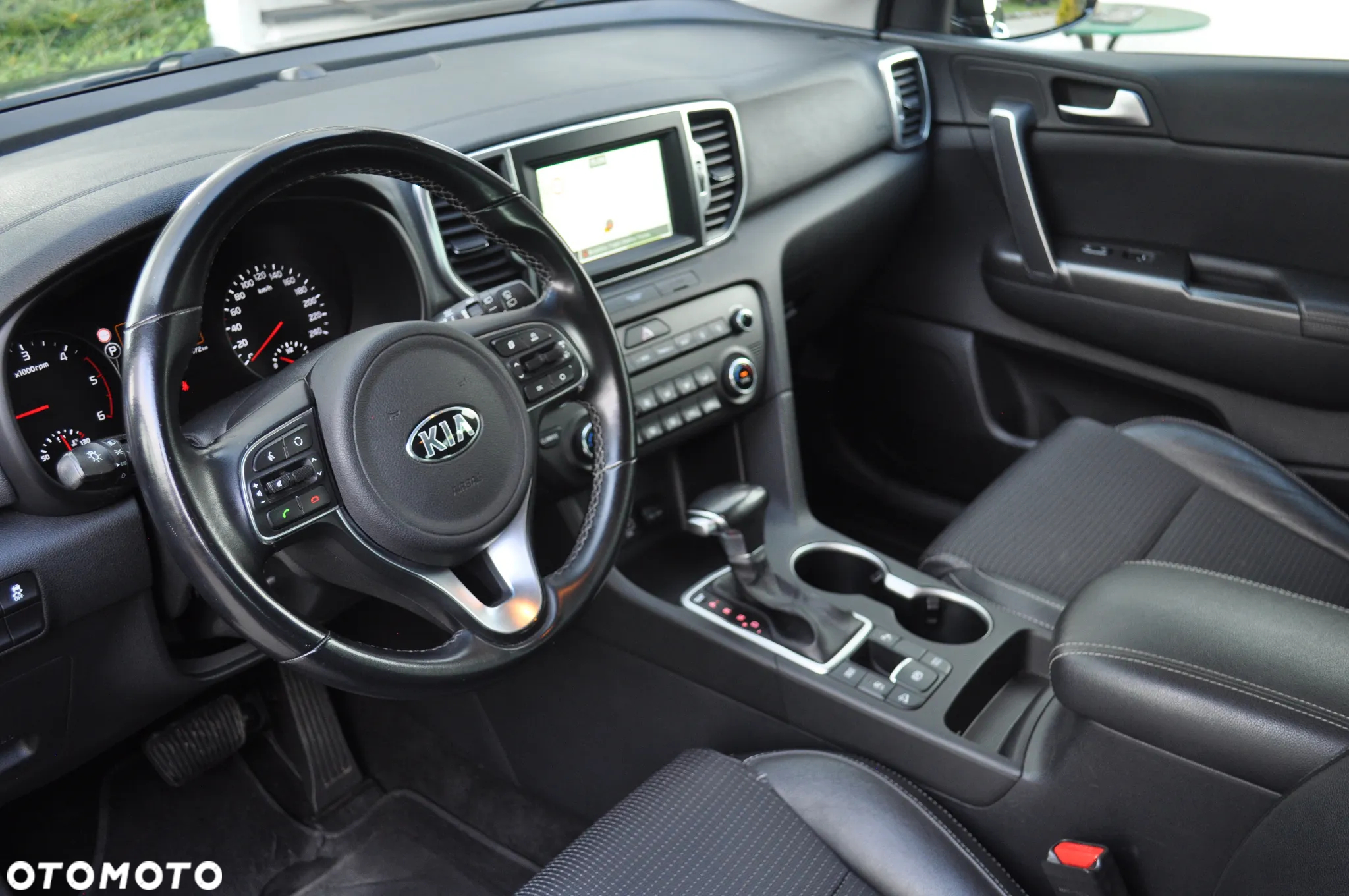 Kia Sportage 1.6 CRDI AWD Eco-Dynamics+ (48V M-H) DCT Black Edition - 23