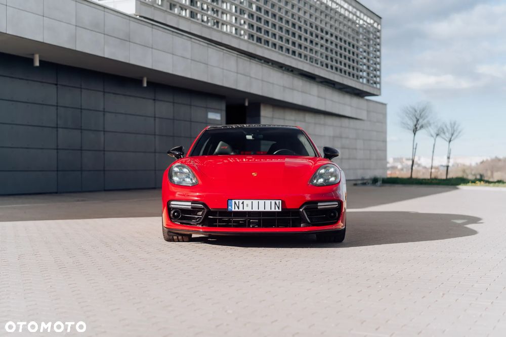 Porsche Panamera GTS - 8