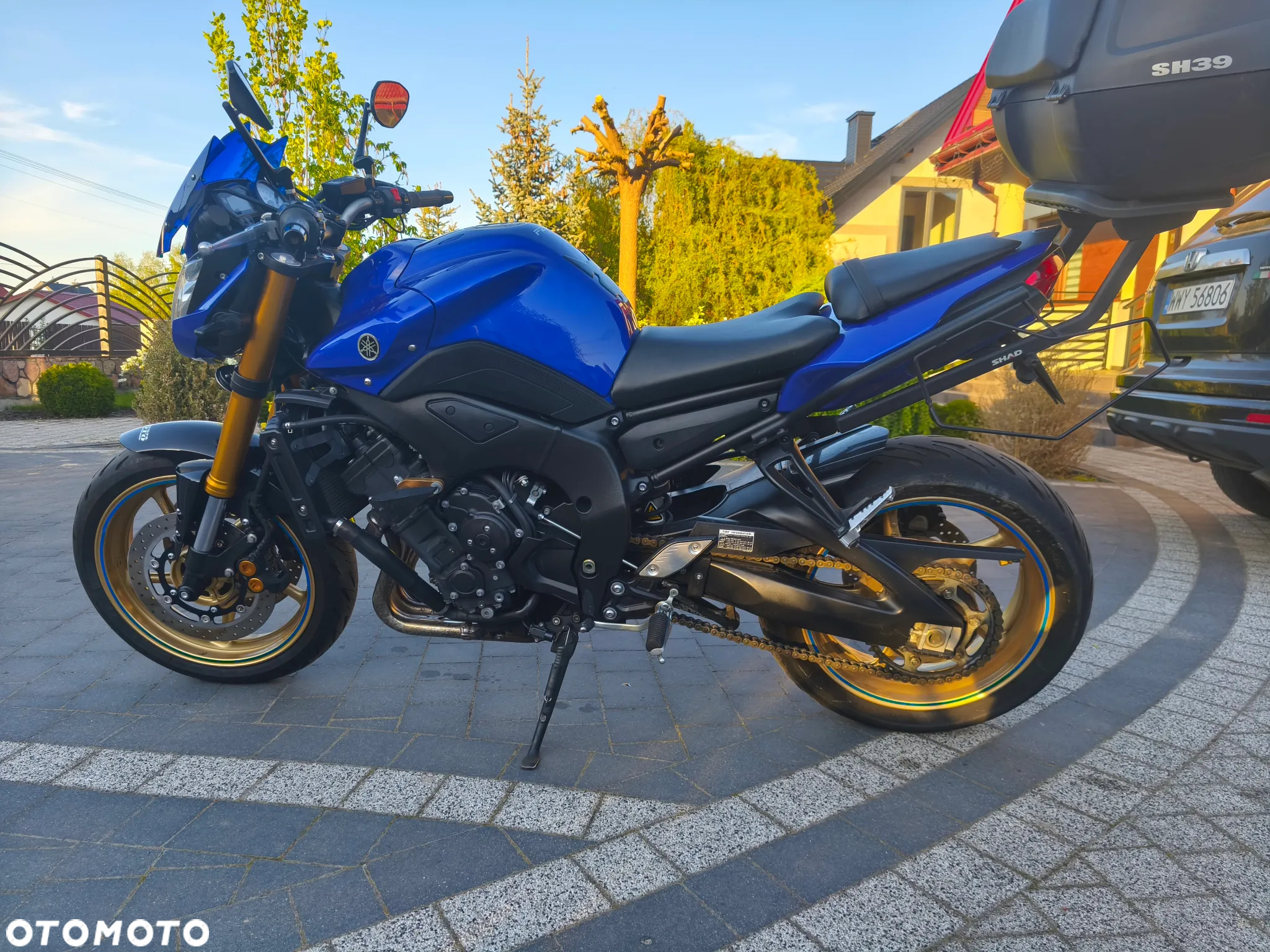 Yamaha FZ8 - 4