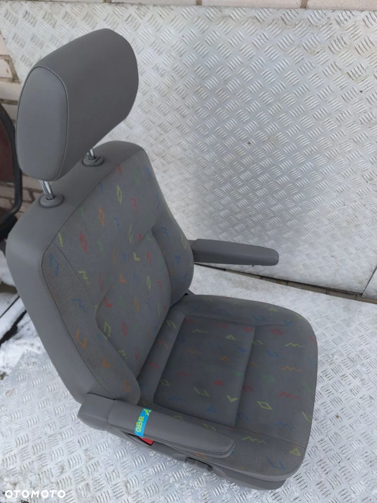 FOTEL OBROTOWY LEWY PRZÓD KIEROWCY PODŁOKIETNIKI  OBROTNICA VW TRANSPORTER T5 CARAVELLE - 5