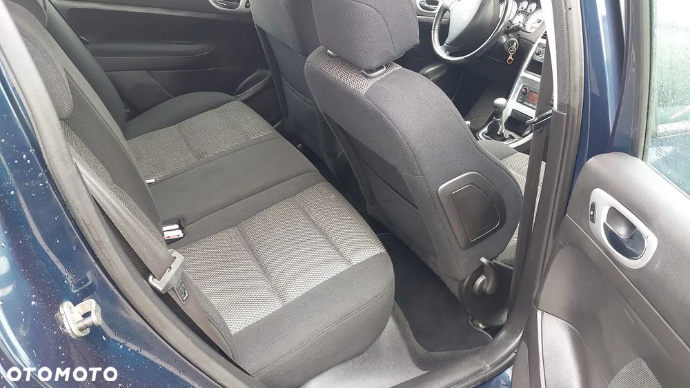 Peugeot 307 - 10