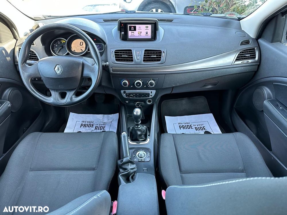 Renault Megane III 1.5 dCi Color Edition - 8