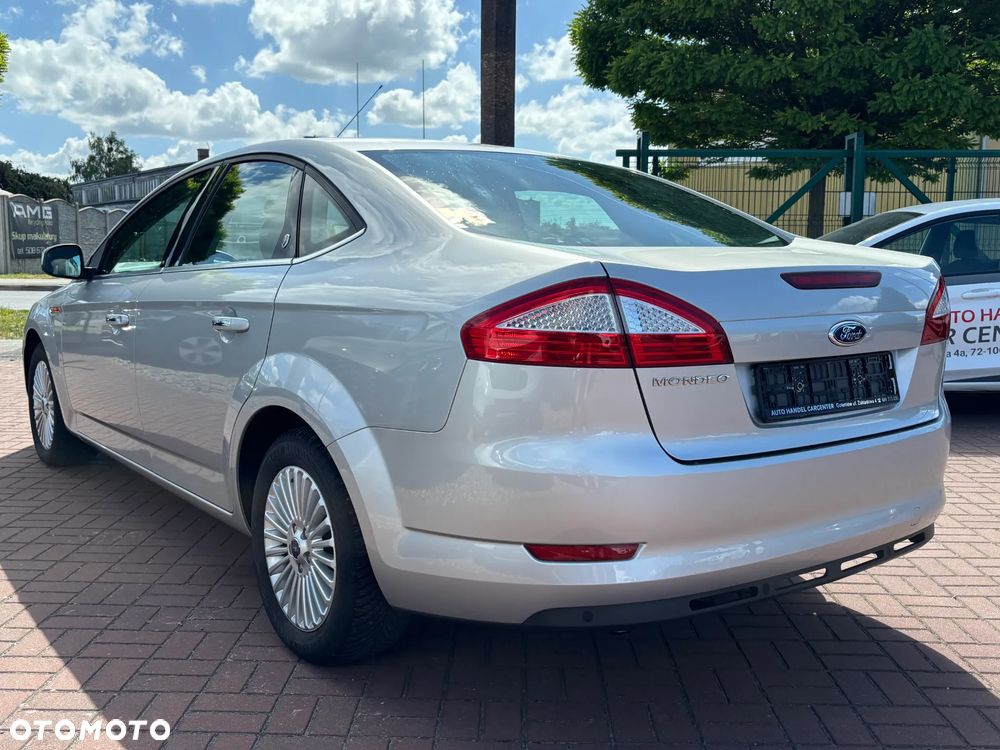 Ford Mondeo 2.0 Ghia - 4