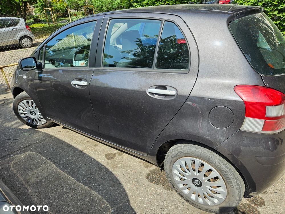 Toyota Yaris 1.33 Luna - 7