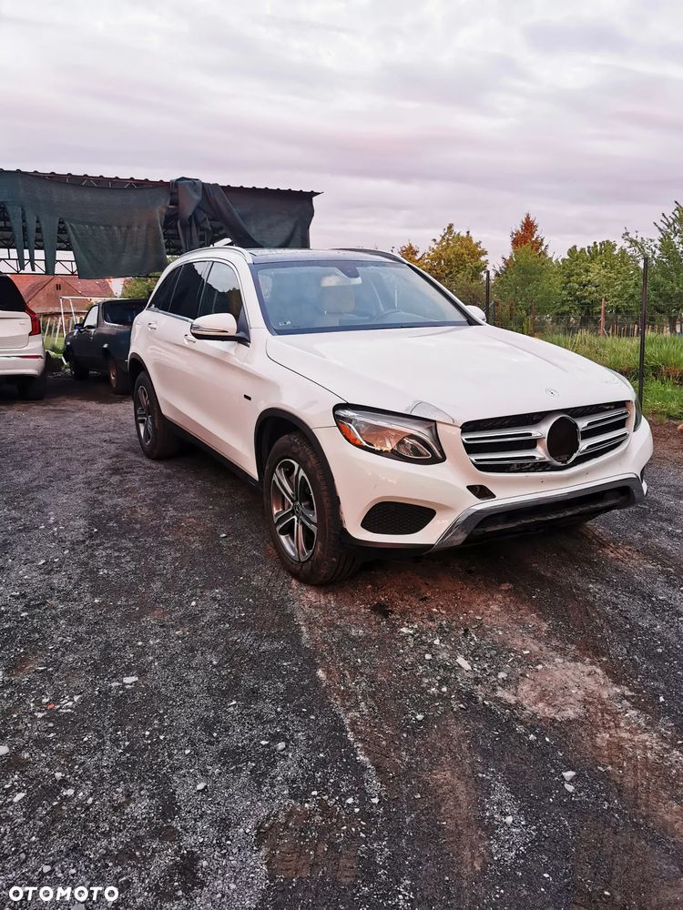 Mercedes-Benz GLC - 2