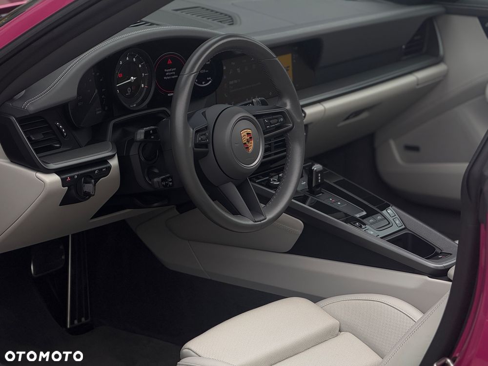 Porsche 911 Targa 4S - 17