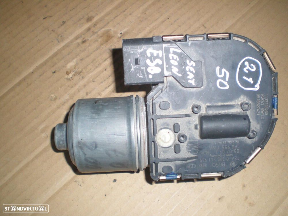 Motor Limpa Vidros Frente 0390241949 1P0955119A SEAT LEON 2005 Esq Bosch - 2